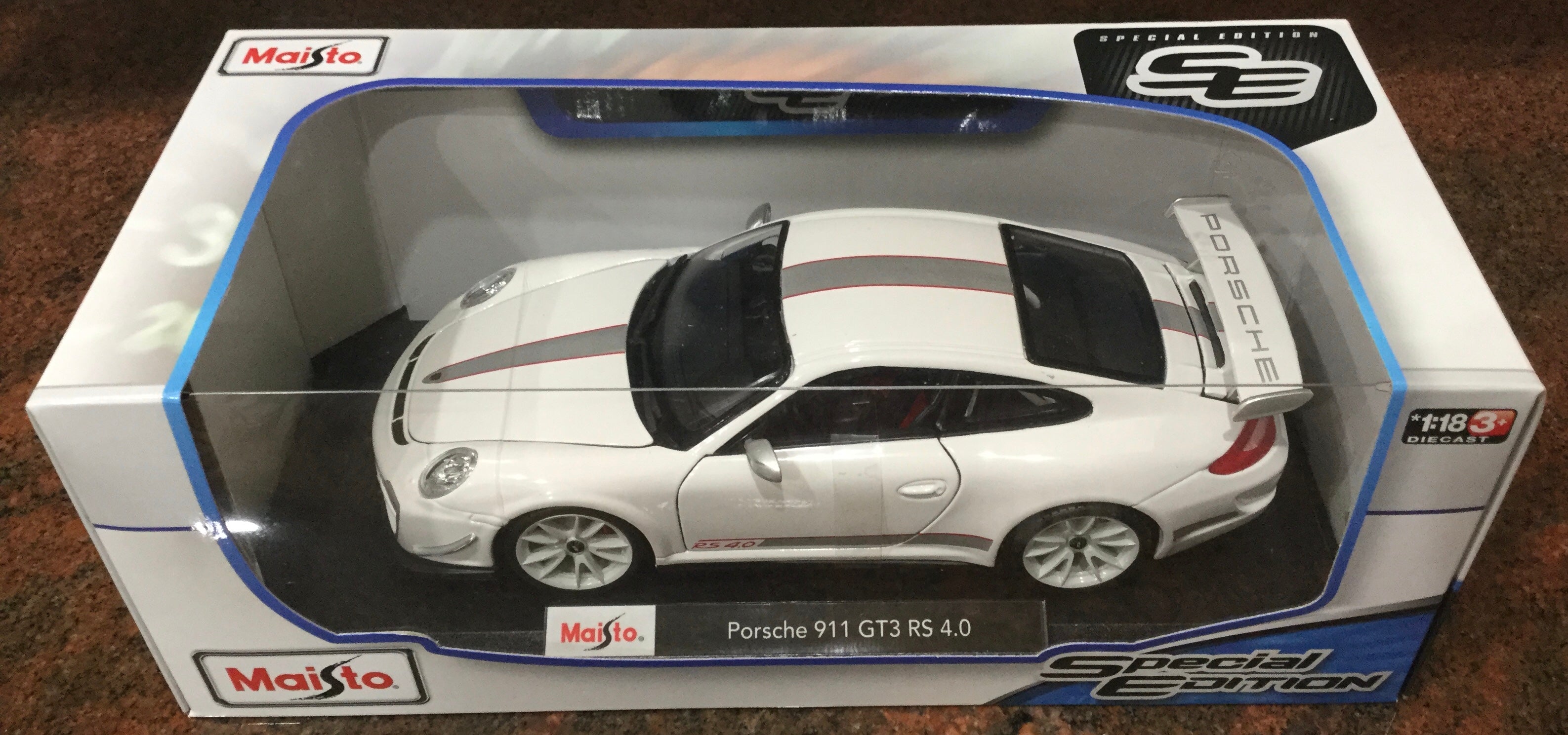 1/18 Maisto Porsche 911 GT3 RS 4.0 in White – revitupdiecastmodels