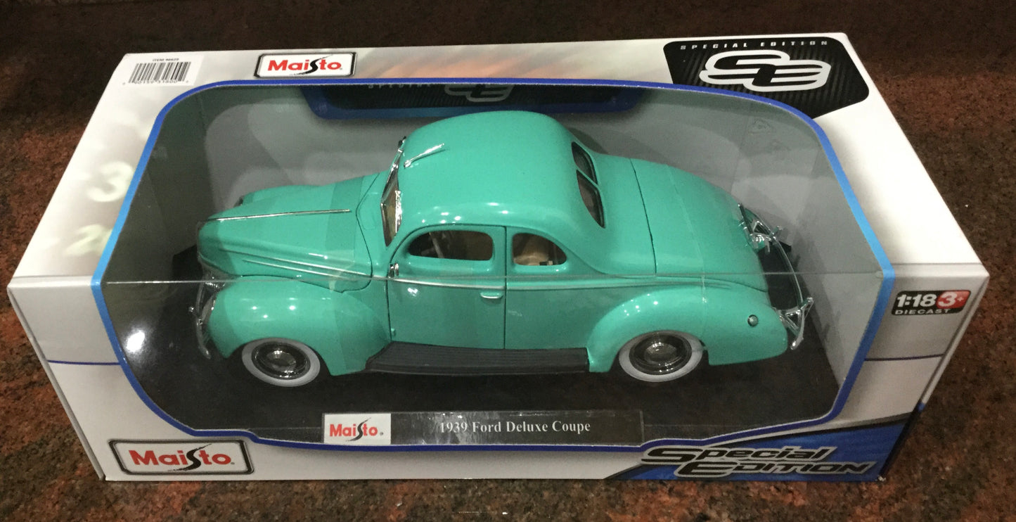 1/18 Maisto 1939 Ford Deluxe Coupe