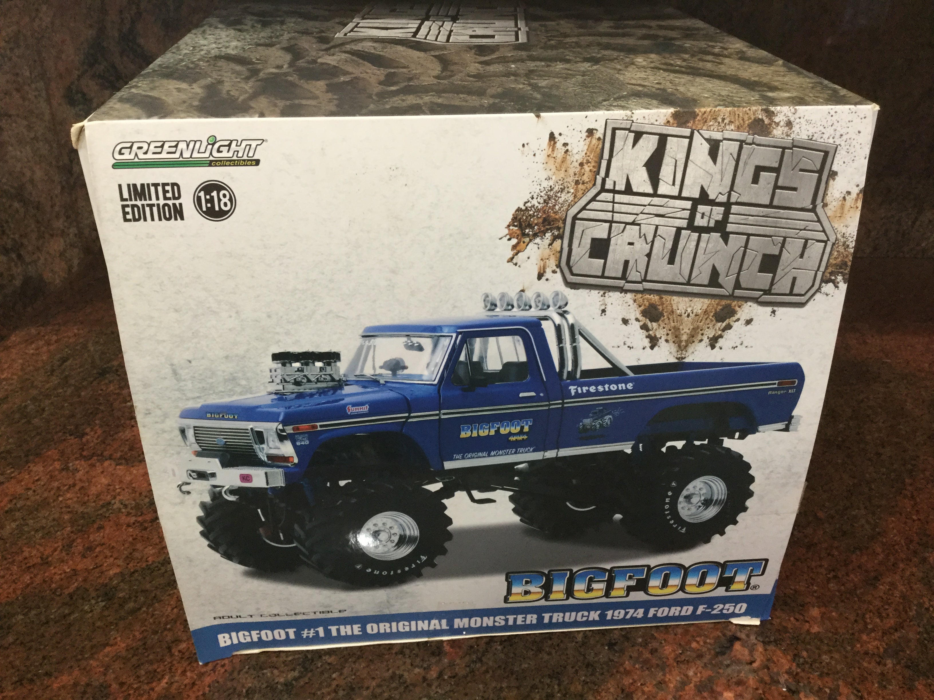 1/18 1974 Ford F-250 Bigfoot #1 The Original Monster Truck with 48