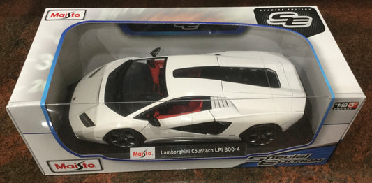 1/18 Maisto Lamborghini Countach LPI 800-4 in White