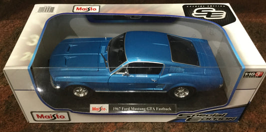 1/18 Maisto 1967 Ford Mustang GTA Fastback In Blue