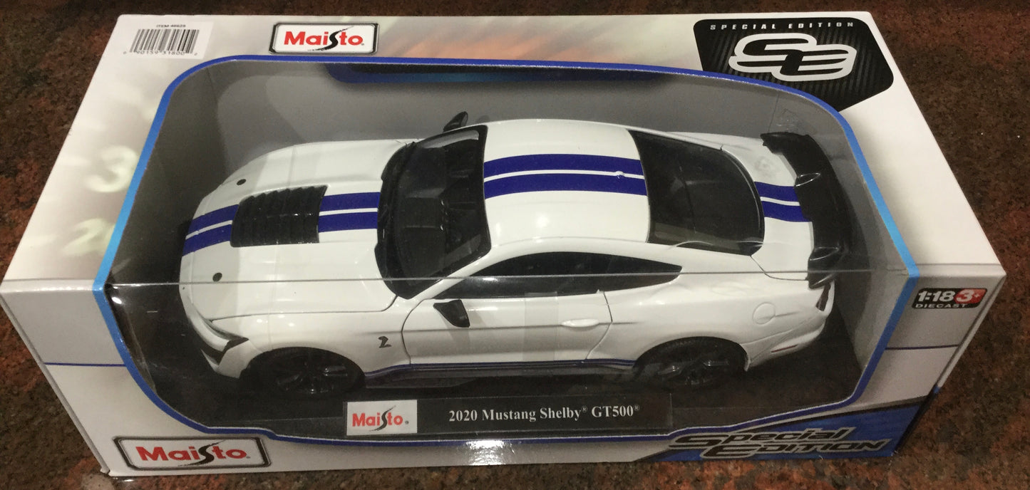 1/18 Maisto 2020 Mustang Shelby GT500 in White and blue stripes