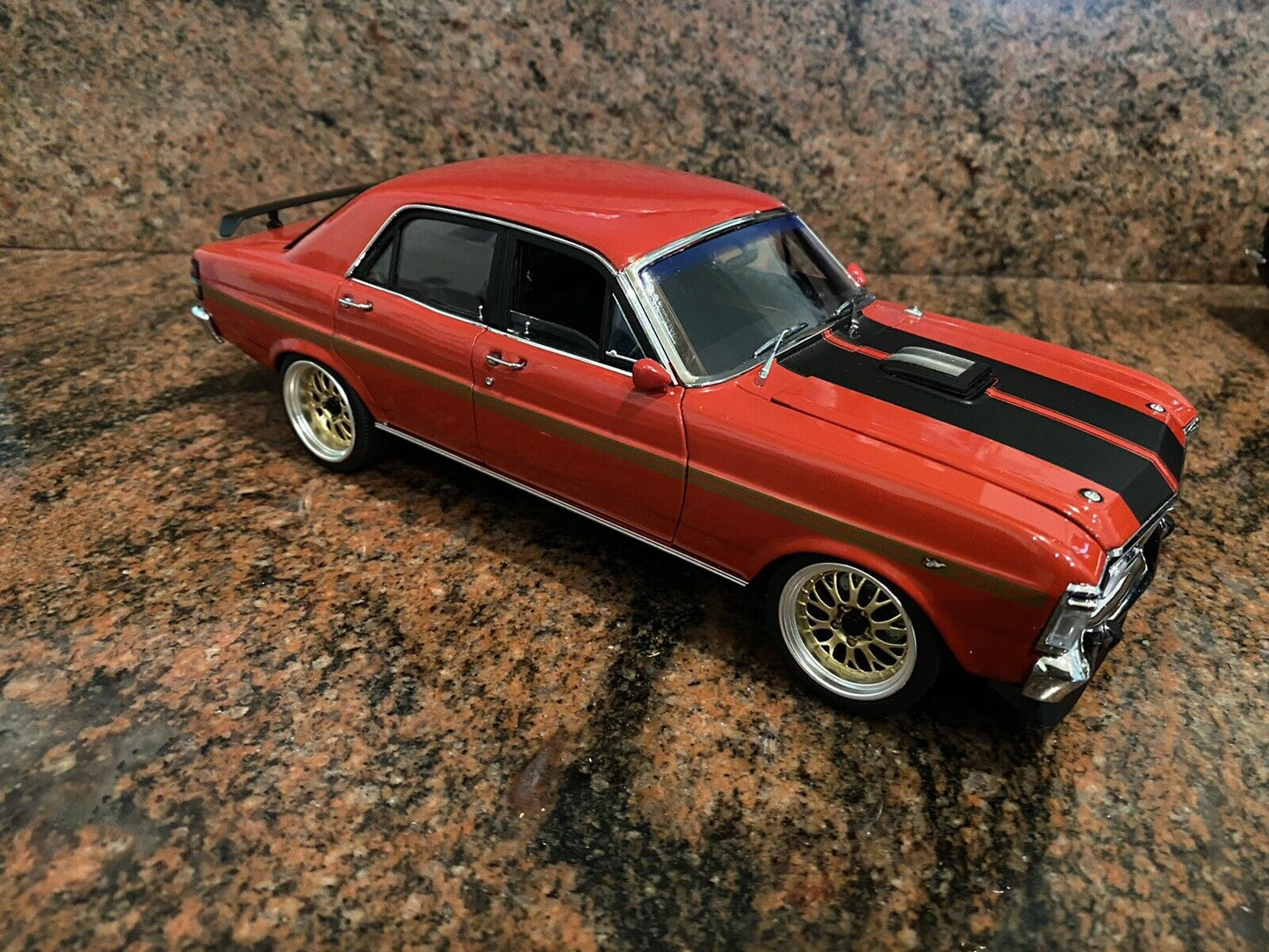 1:18 C/C Modified XY GTHO Wide Boots Falcon In Red