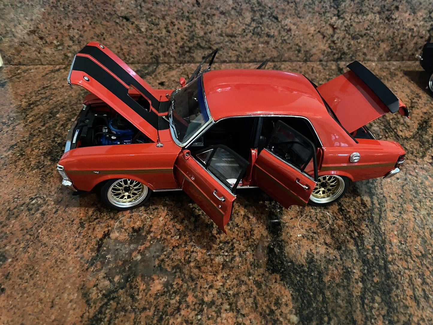 1:18 C/C Modified XY GTHO Wide Boots Falcon In Red