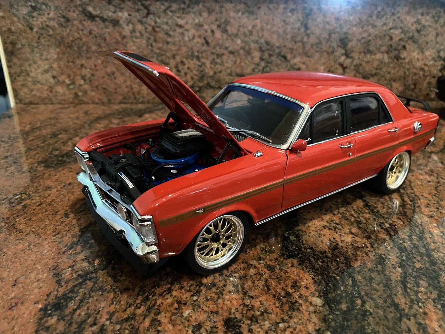 1:18 C/C Modified XY GTHO Wide Boots Falcon In Red