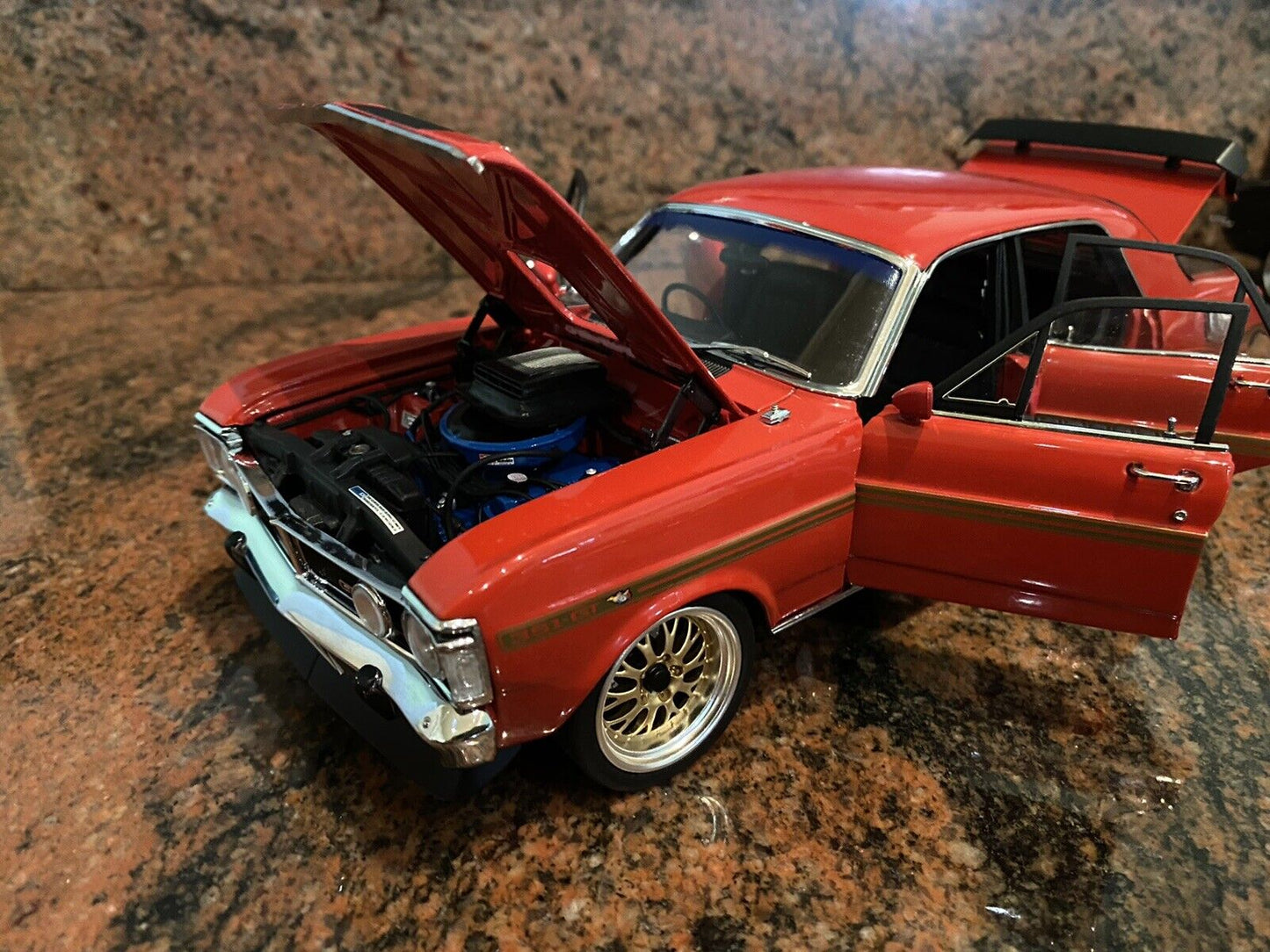 1:18 C/C Modified XY GTHO Wide Boots Falcon In Red